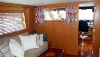 Yia Sou - Flybridge lounge area